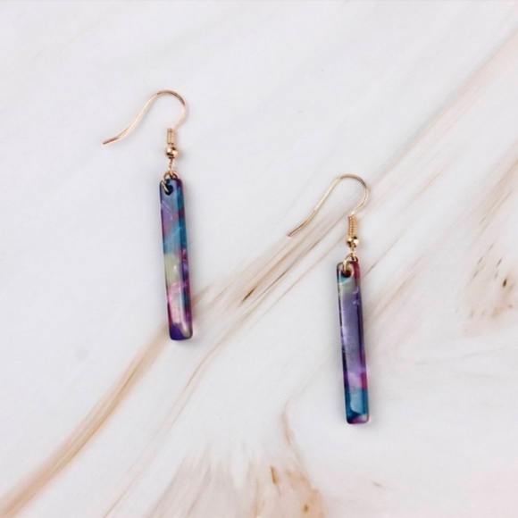 Eggplant Tortoise Shell Bar Minimalist Dangle Earrings - Picture 5 of 5